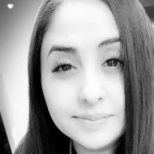 Meet your Posher, Cynthia